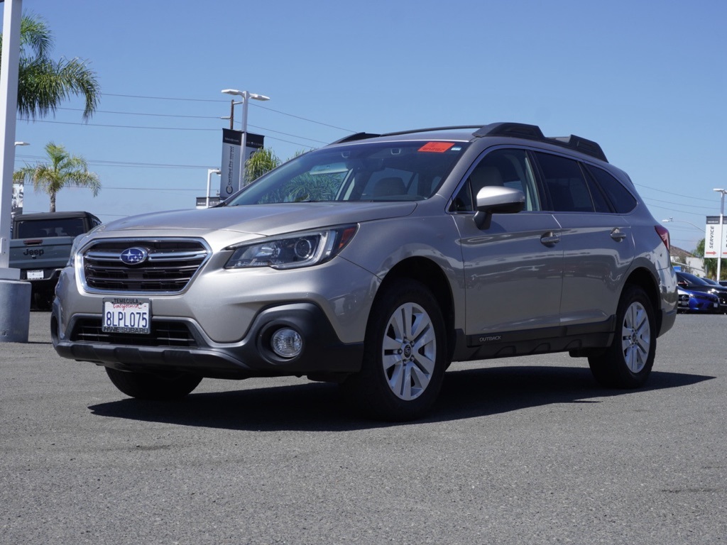 2019 Subaru Outback 2.5i Premium photo 8