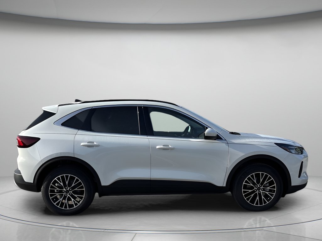 2025 Ford Escape Base photo 2