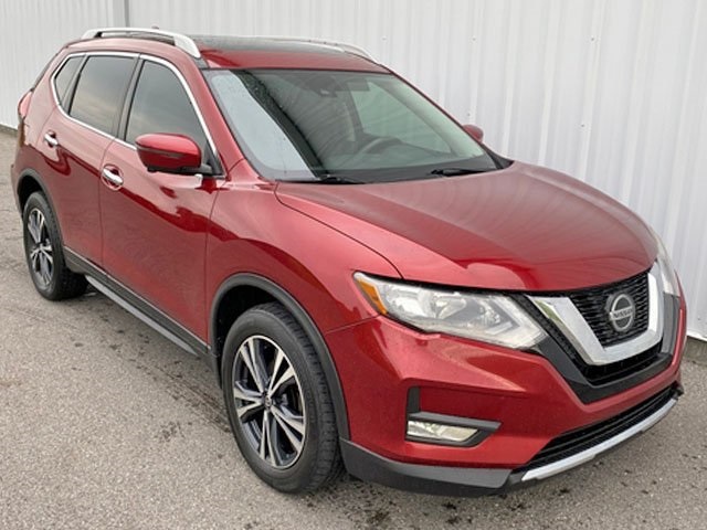 2020 Nissan Rogue SV photo 2