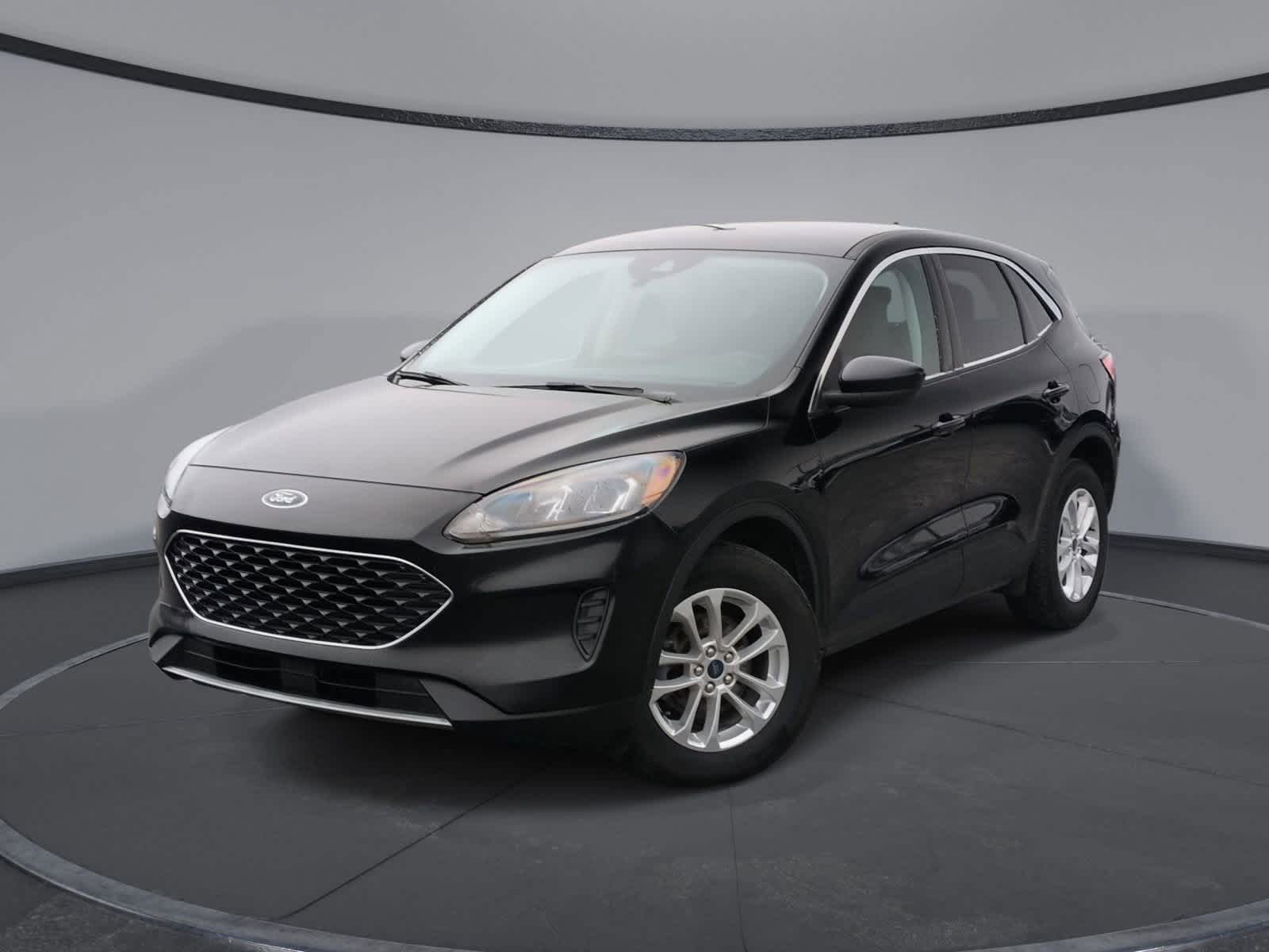 2021 Ford Escape SE's photo