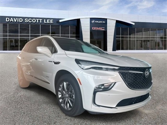 2022 Buick Enclave Avenir's photo