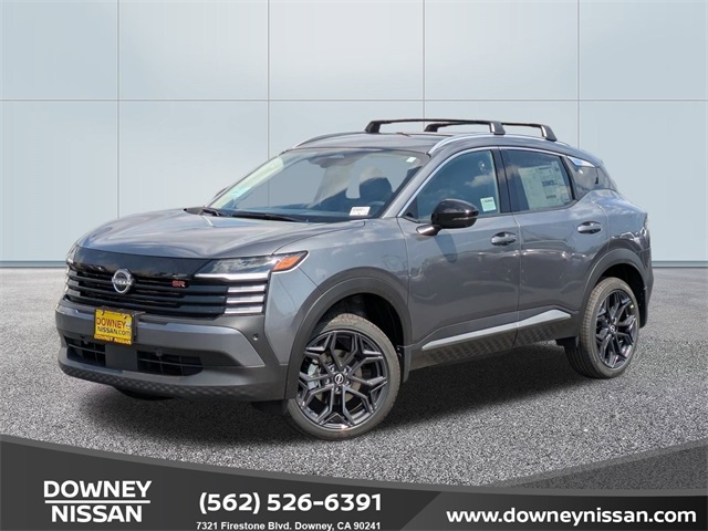 2026 Nissan KICKS SR's photo