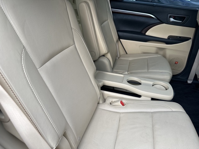 2015 Toyota Highlander Limited photo 33