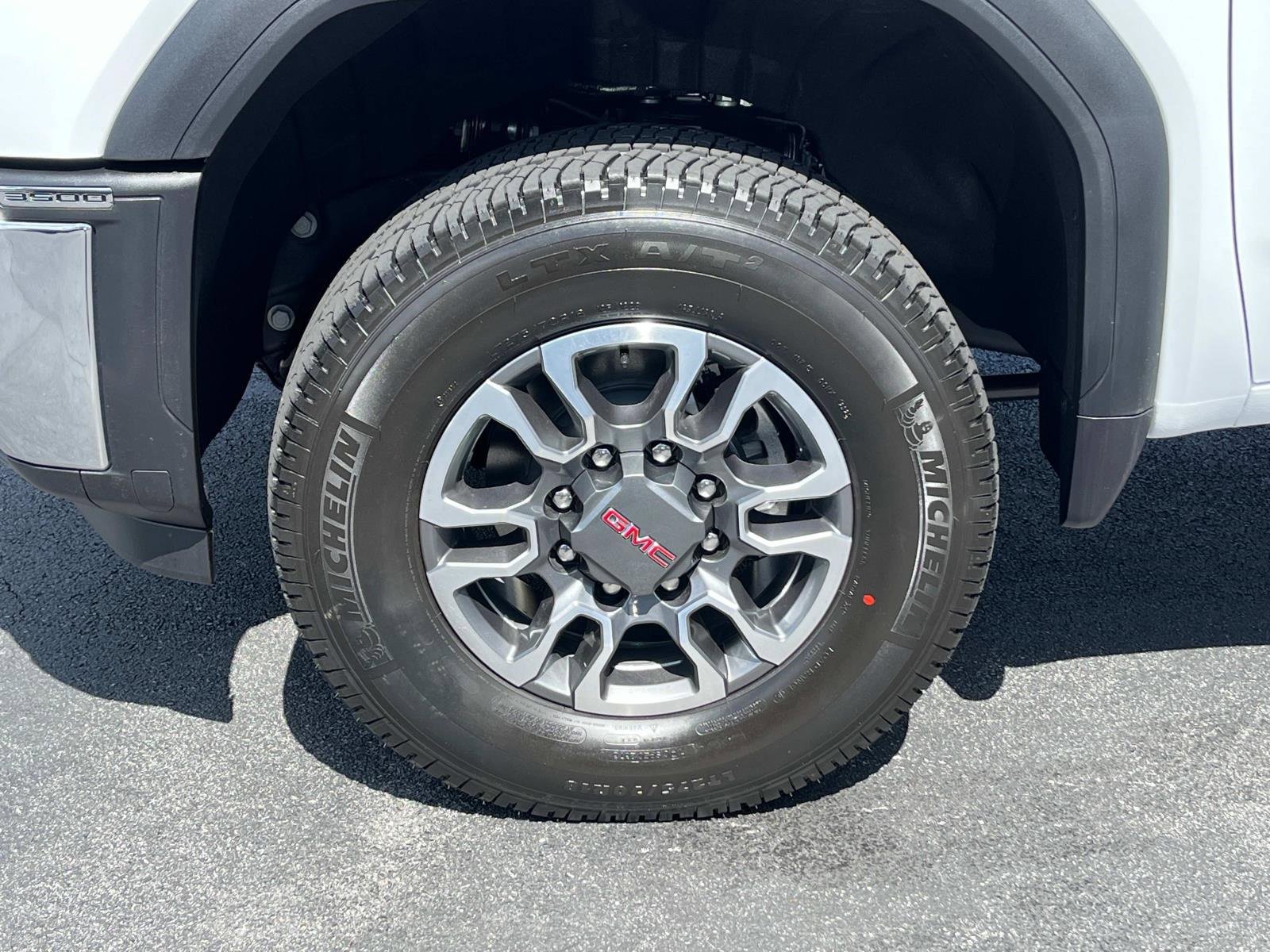 2026 Toyota RAV4 HD Pro photo 11