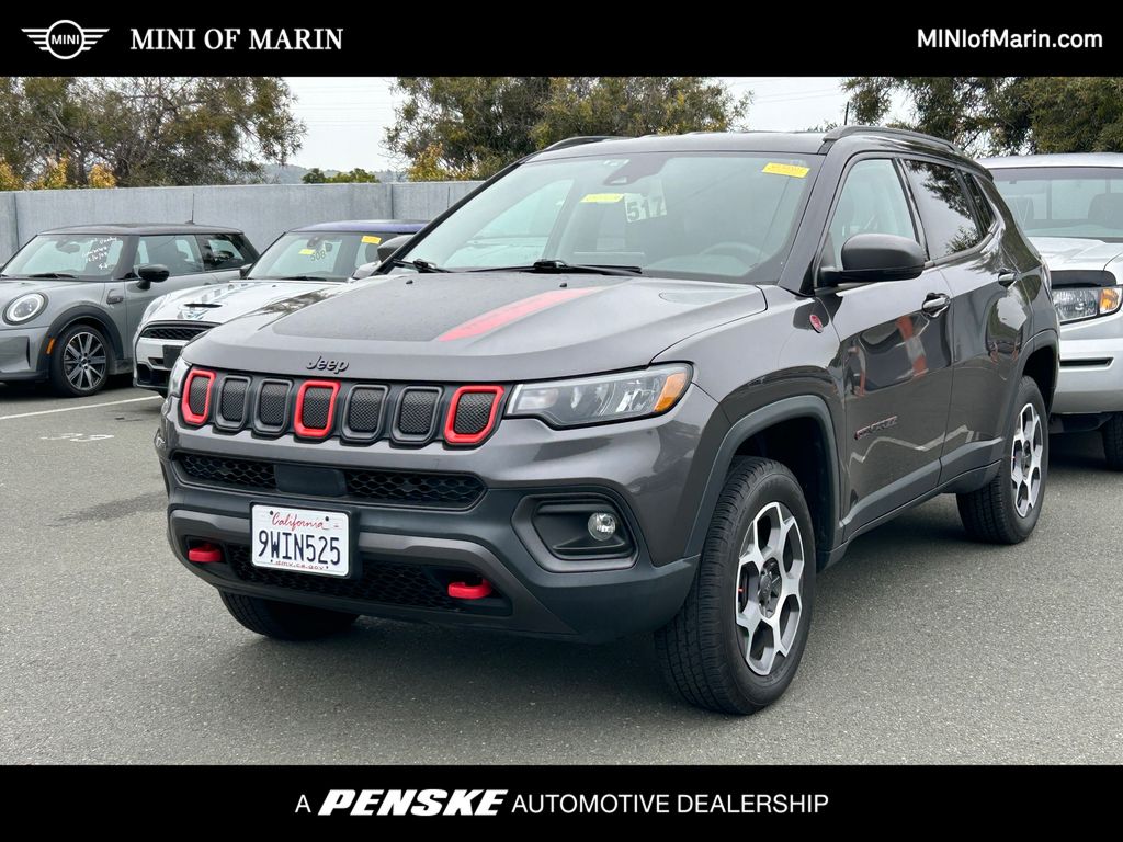 2022 Jeep Compass Trailhawk's photo
