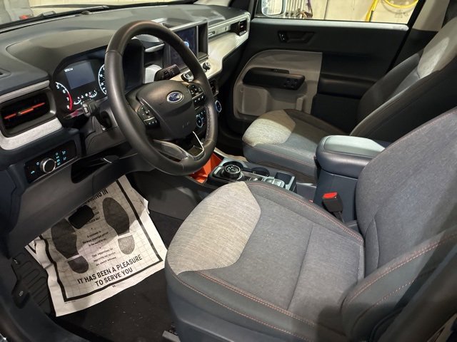 2023 Ford Maverick XLT photo 2