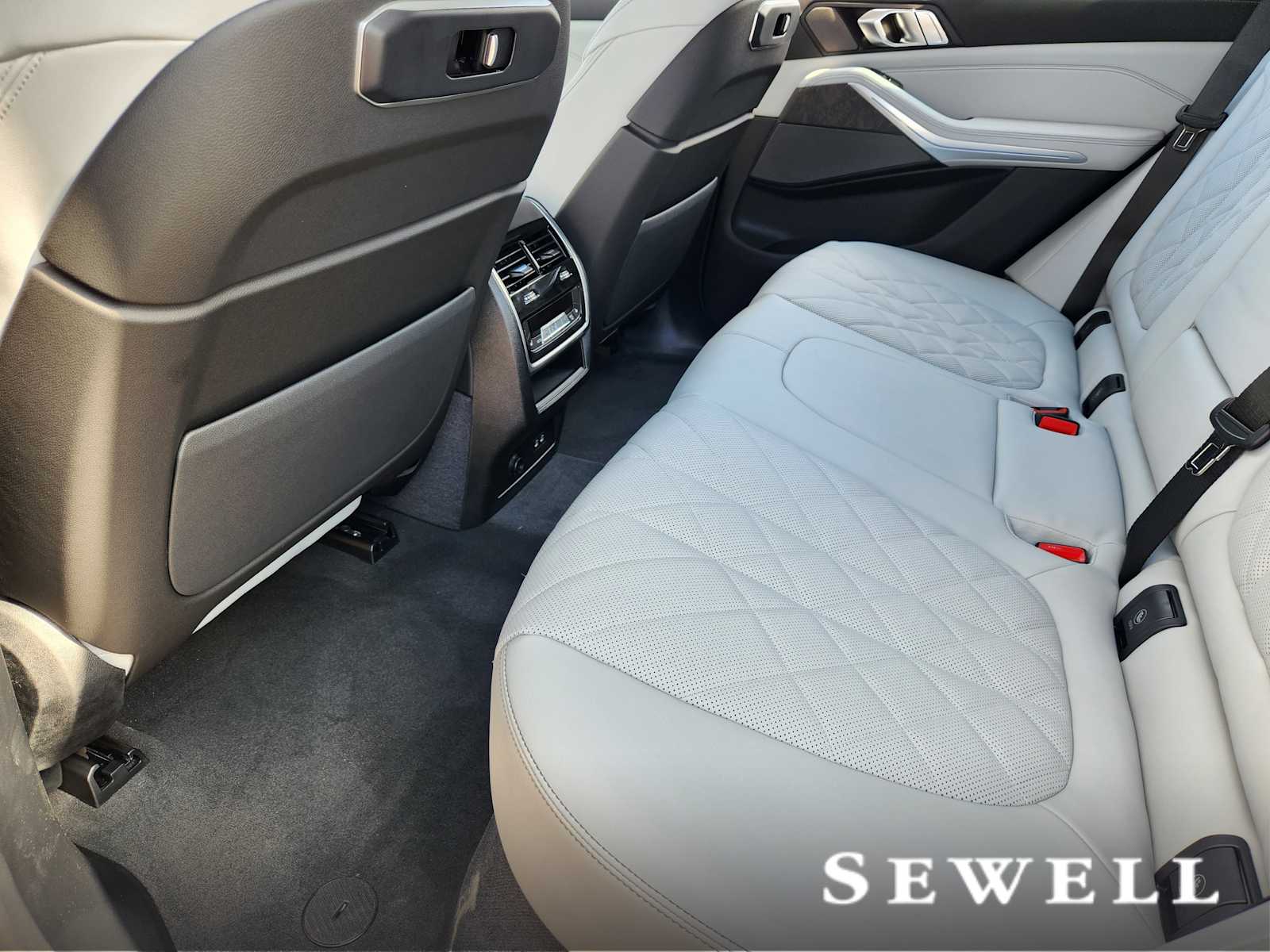 2026 Bmw X5 xDrive50e photo 4