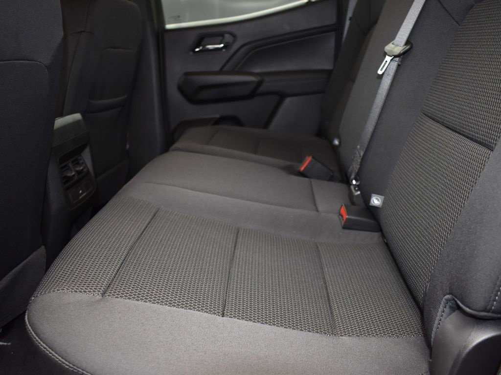 2024 Chevrolet Colorado LT photo 16