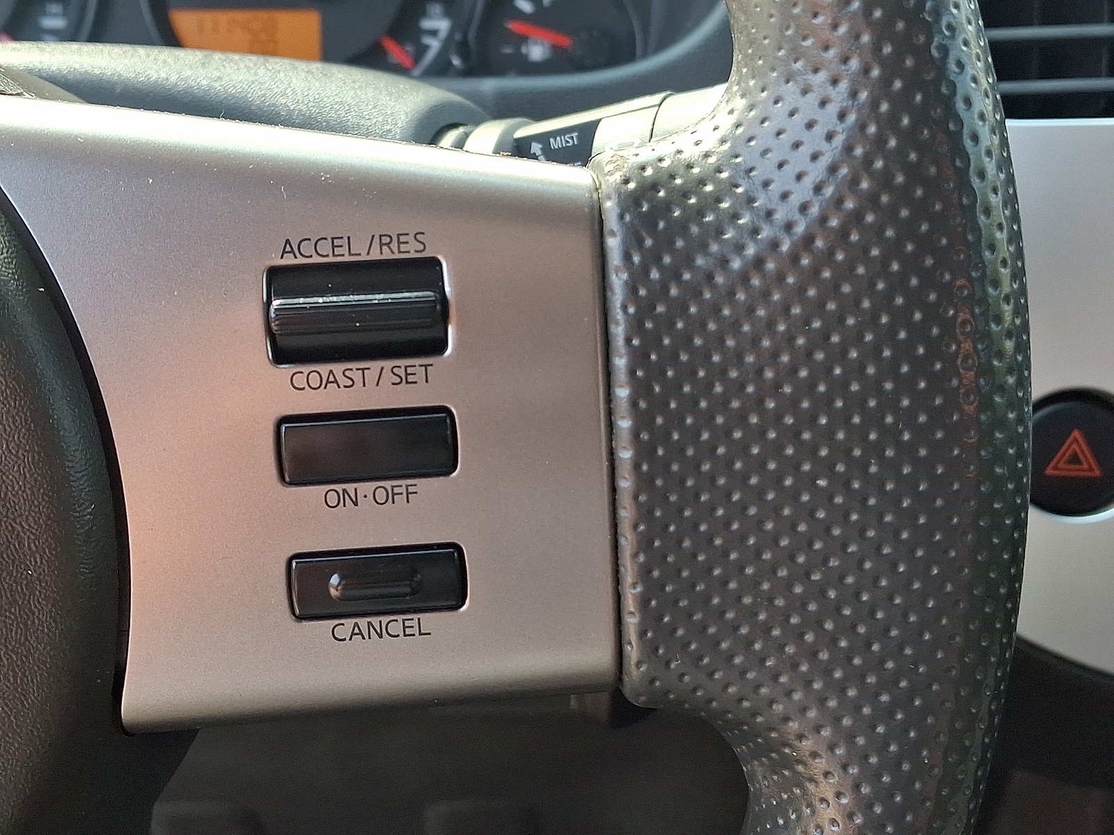 2012 Nissan Frontier SV photo 19