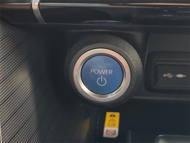 2022 Toyota Venza Limited photo 19