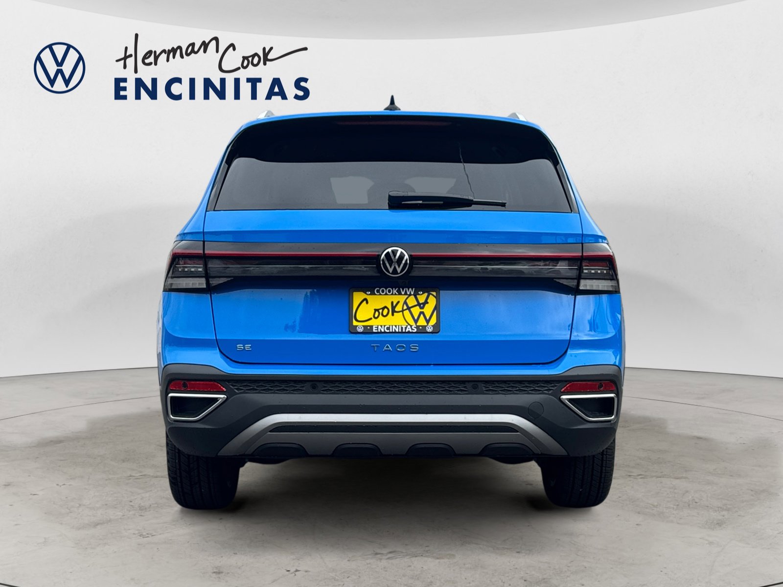 2025 Volkswagen Taos SE photo 4