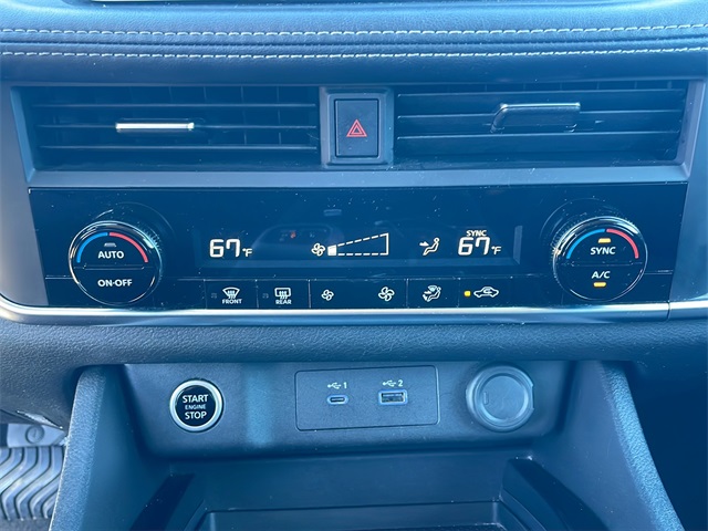 2023 Nissan Rogue SV photo 29