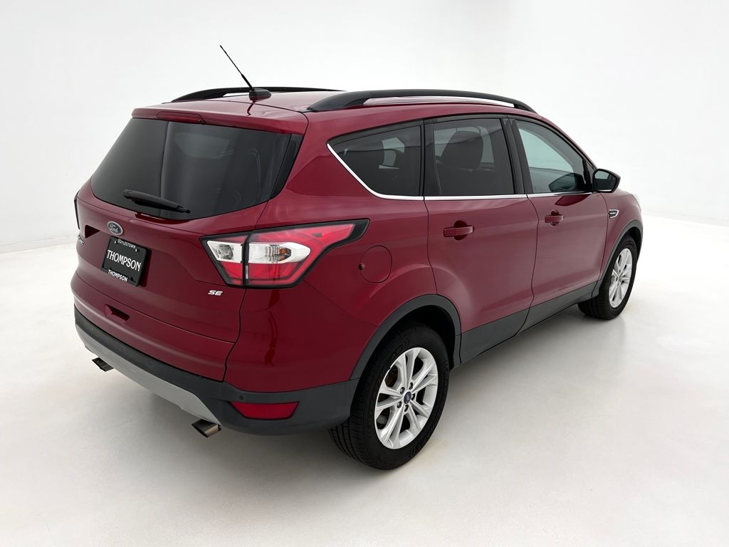 2017 Ford Escape SE photo 4