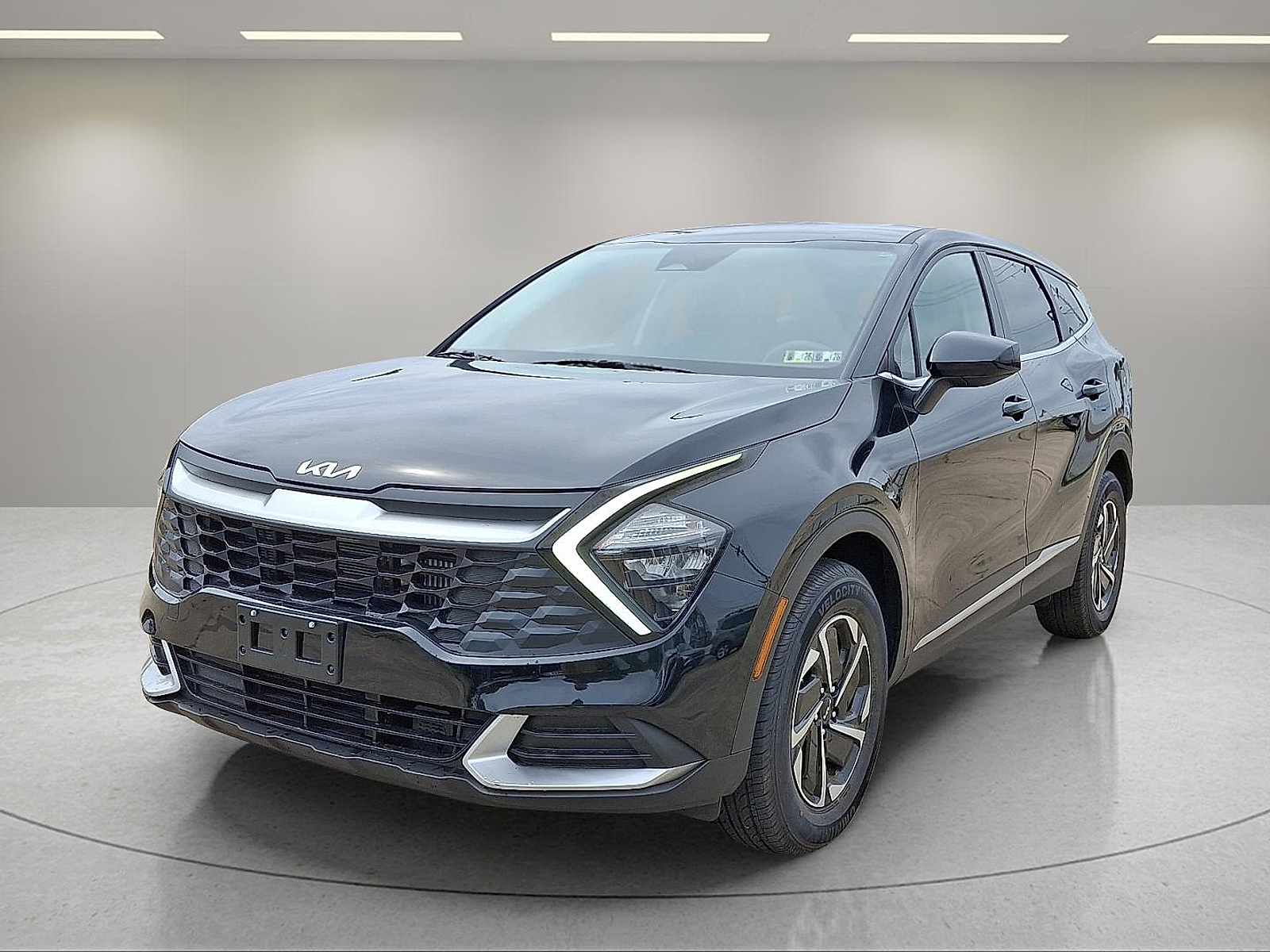 2023 Kia Sportage Hybrid LX photo 4