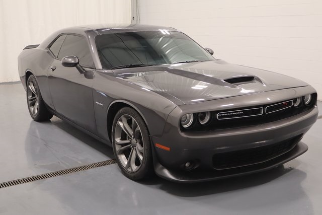 2022 Dodge Challenger R/T photo 2