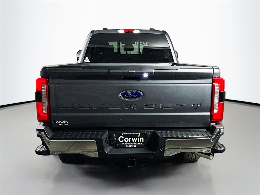 2026 Ford F-250 photo 14