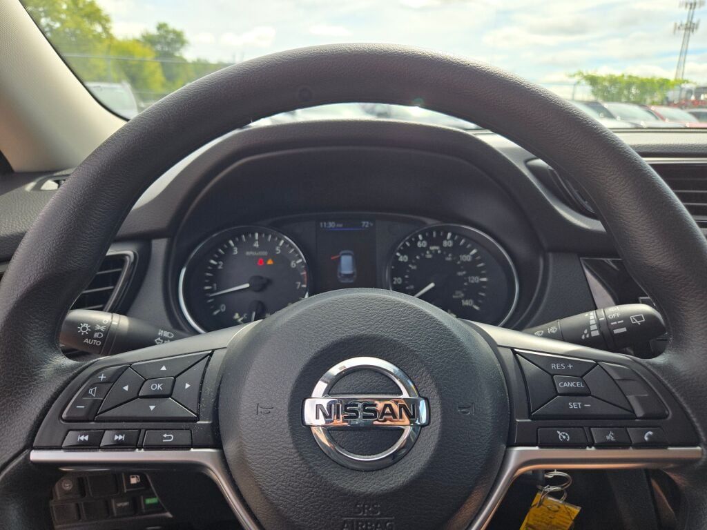 2020 Nissan Rogue S photo 27