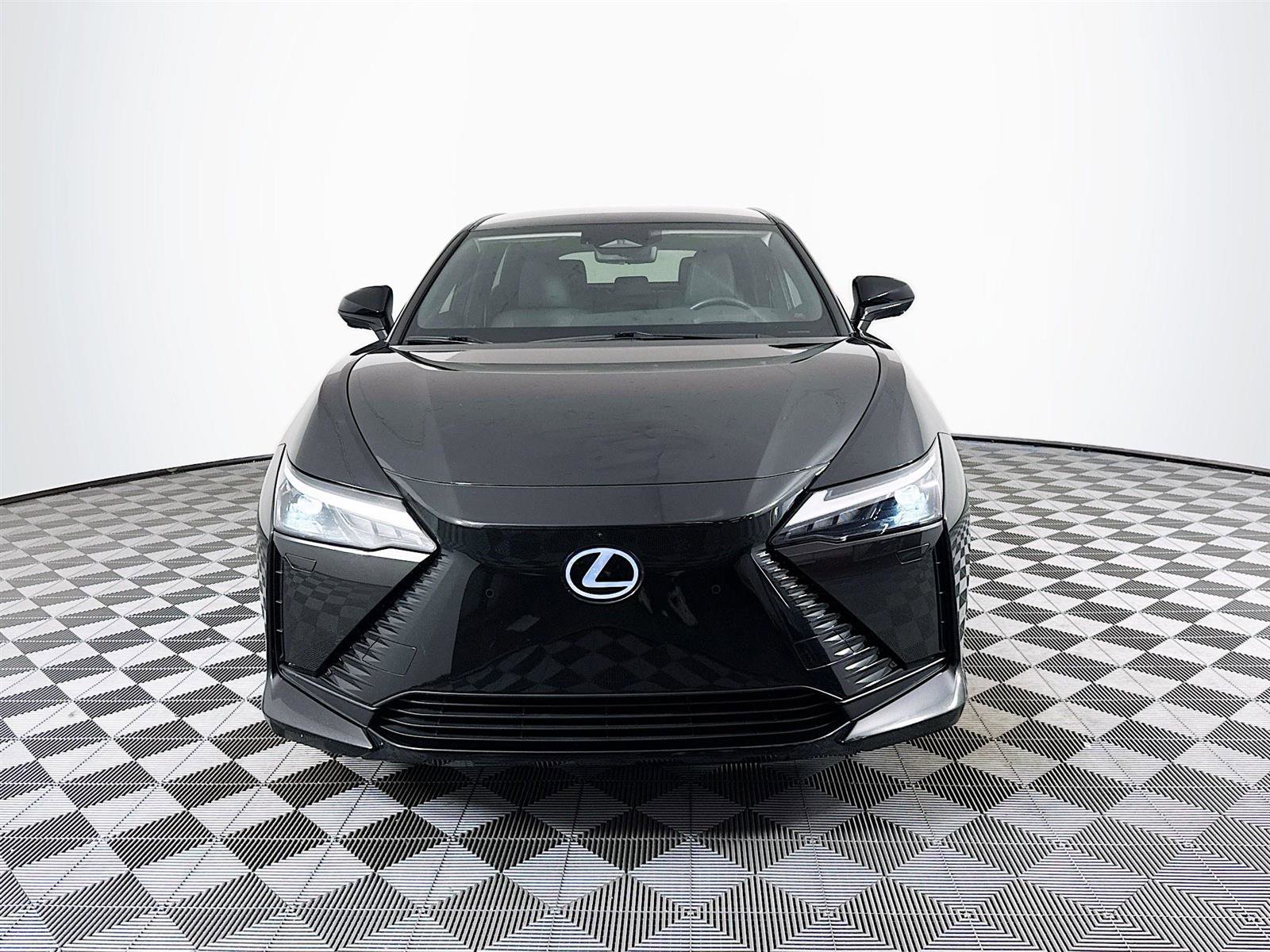 2024 Lexus RZ 450e Premium photo 2