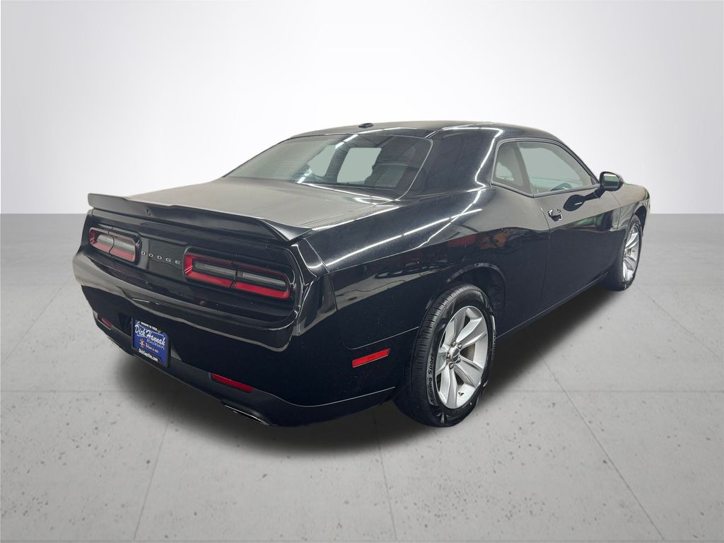 2023 Dodge Challenger SXT photo 5