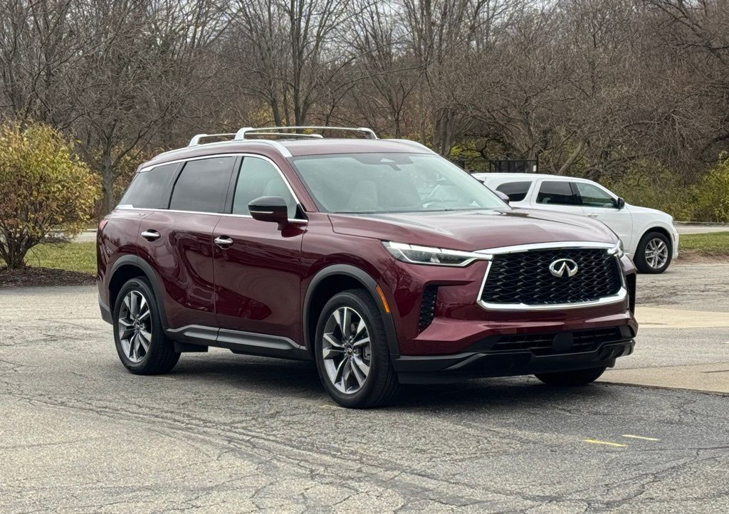 2024 INFINITI QX60 LUXE's photo