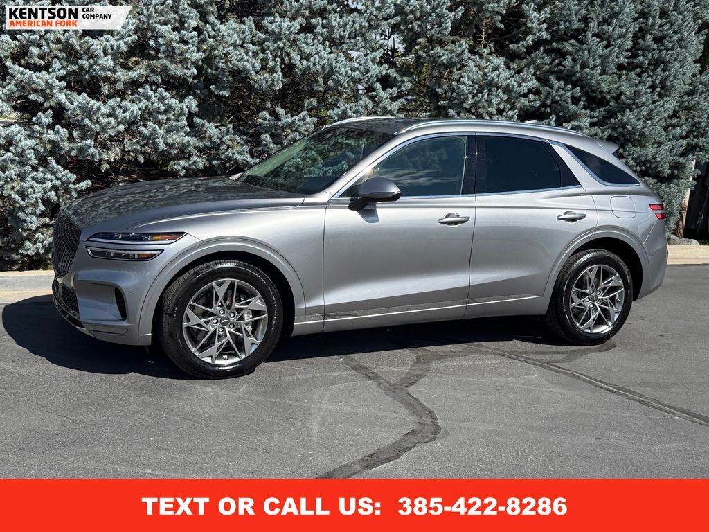 2025 GENESIS GV70 Standard's photo