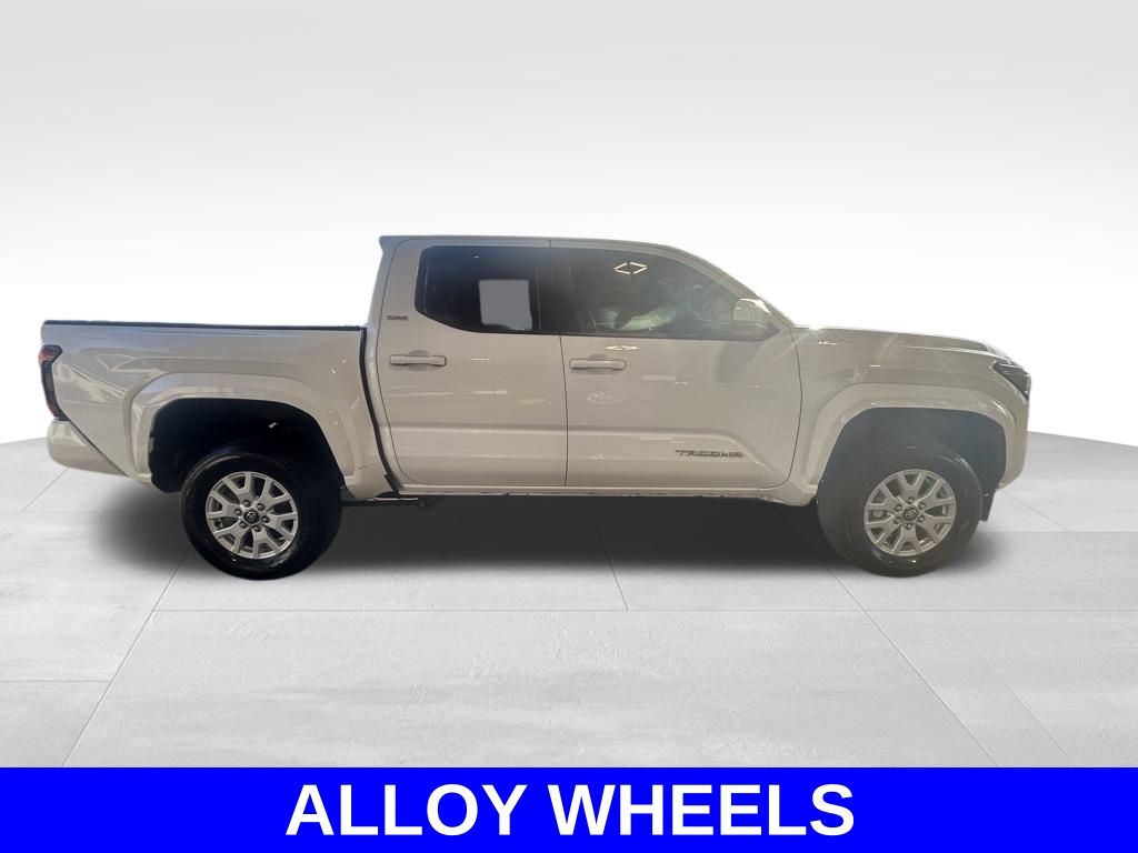 2024 Toyota Tacoma SR5 photo 2