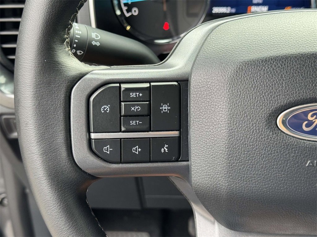 2023 Ford F-150 XLT photo 10