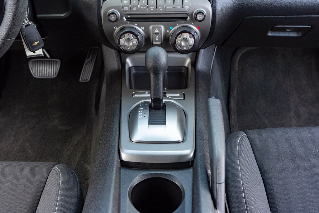 2015 Chevrolet Camaro photo 19
