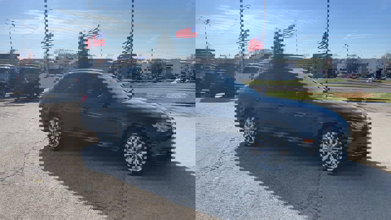 2017 Audi A4 Quattro Premium photo 2