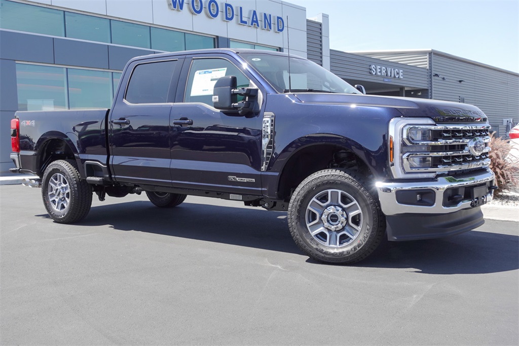2025 Ford F-250 Lariat photo 4