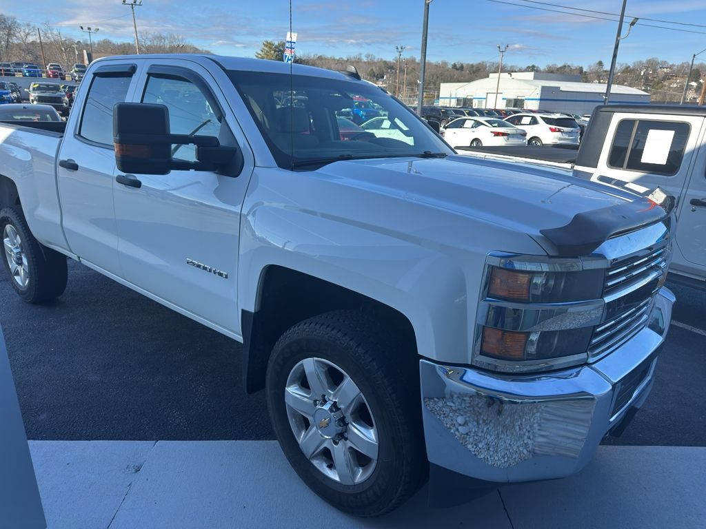 2015 Chevrolet Silverado 2500HD Work Truck's photo
