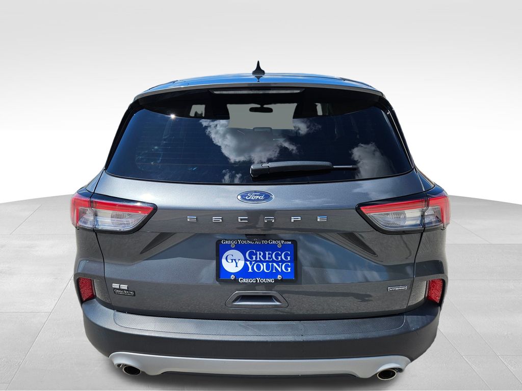2022 Ford Escape Hybrid SE photo 6