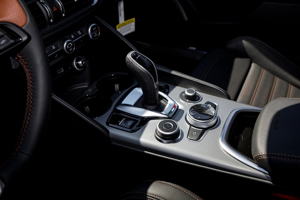 2025 Alfa Romeo Giulia SPRINT photo 15