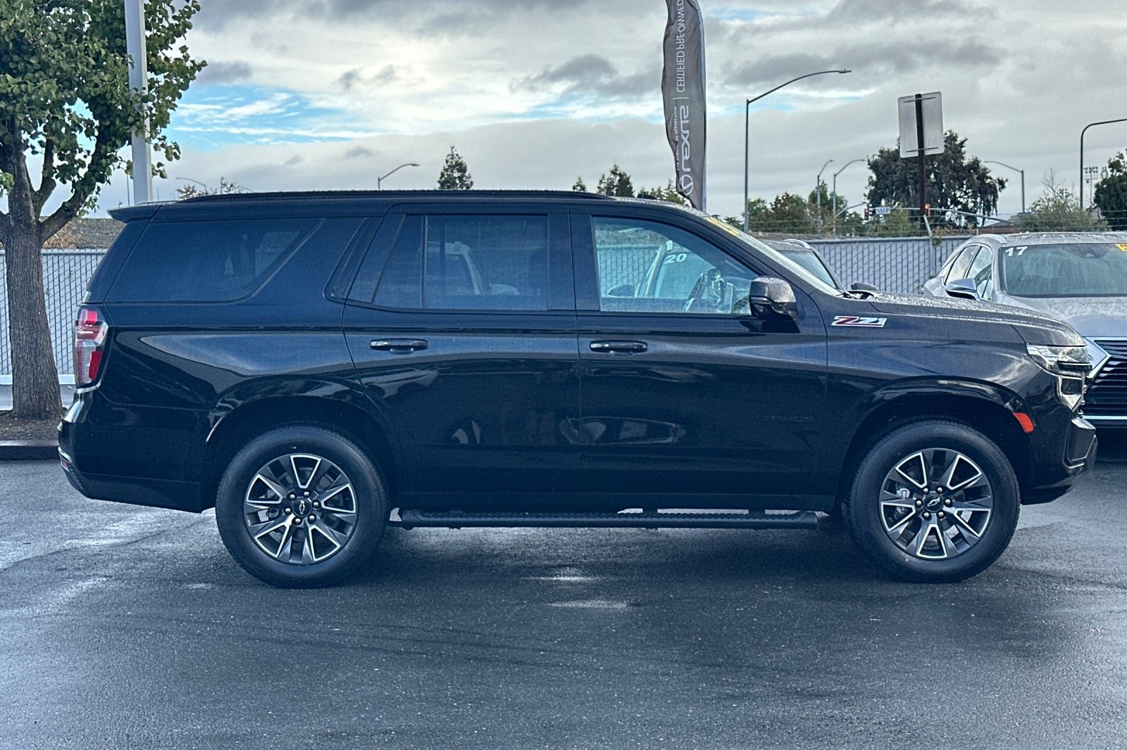 2023 Chevrolet Tahoe Z71 photo 3