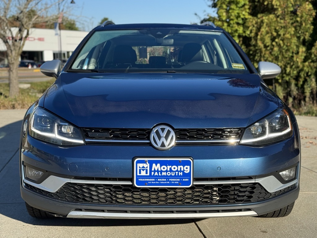 2019 Volkswagen Golf Alltrack TSI SEL photo 2