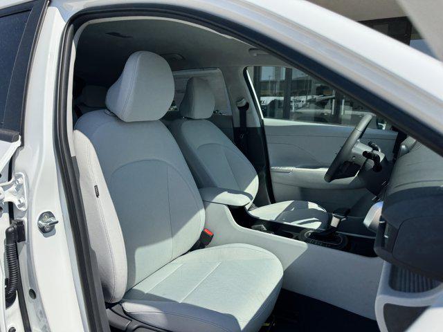 2026 Hyundai Kona SEL photo 19