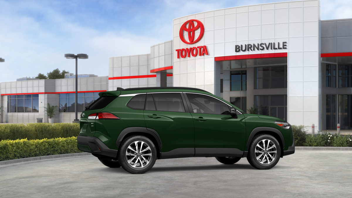 2025 Toyota Corolla Cross XLE photo 8