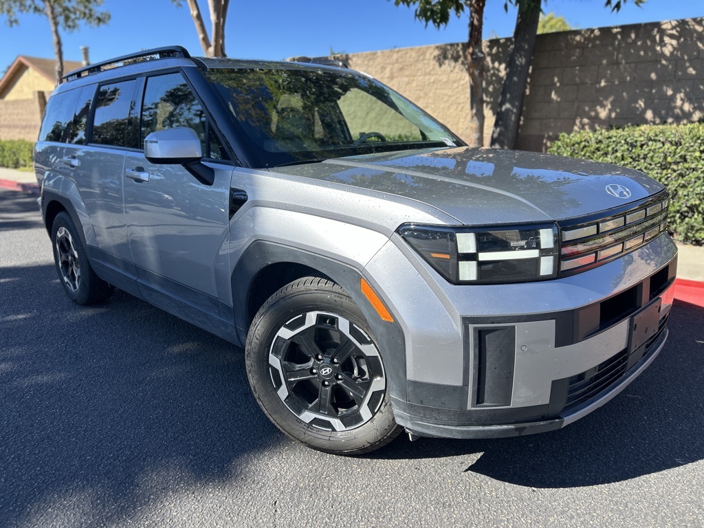 Used 2024 Silver Hyundai SEL image 1