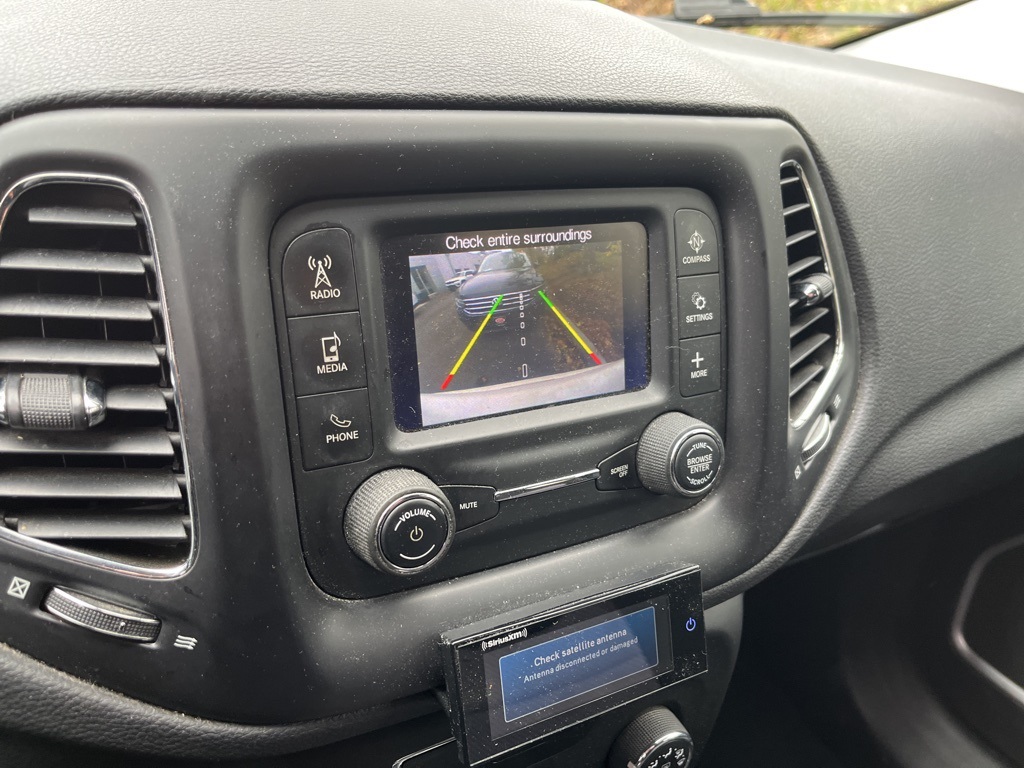 2018 Jeep Compass Latitude photo 4