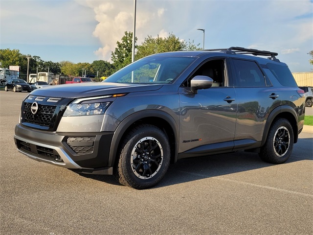 2025 Nissan Pathfinder Rock Creek photo 4