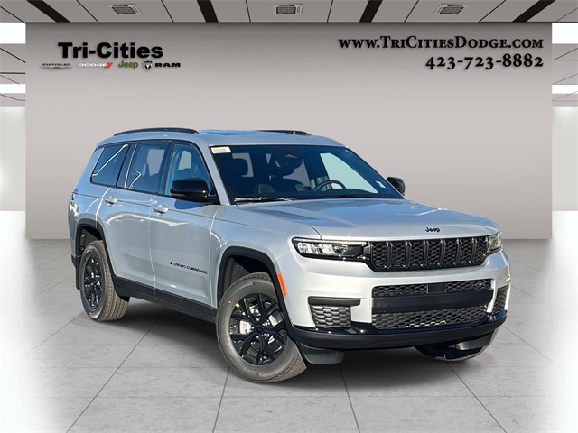 2025 Jeep Grand Cherokee L Altitude's photo