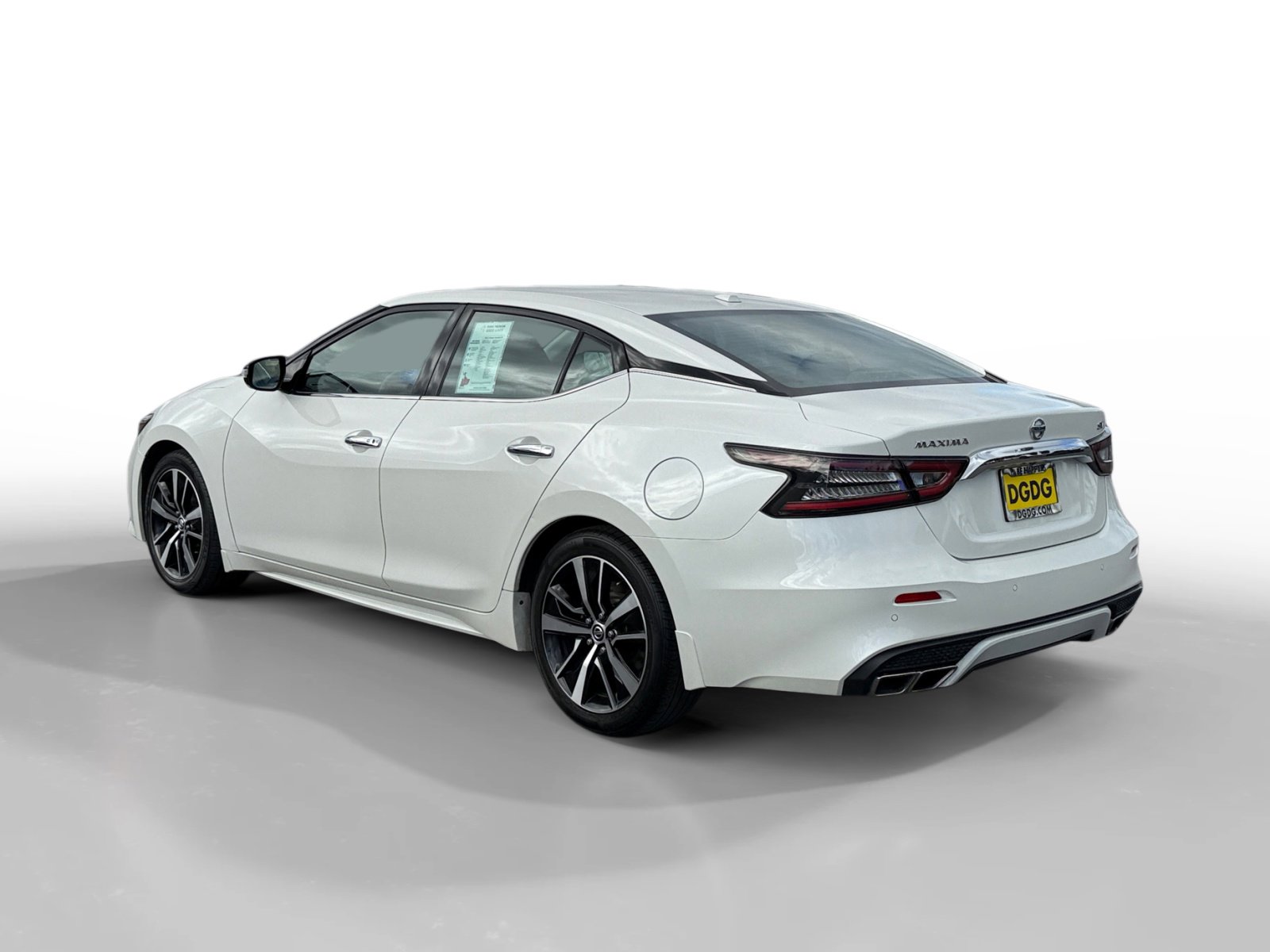 2022 Nissan Maxima SV photo 3