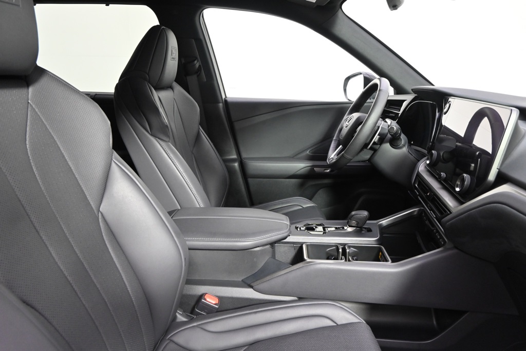 2024 Lexus TX 500h F SPORT Performance Premium photo 16