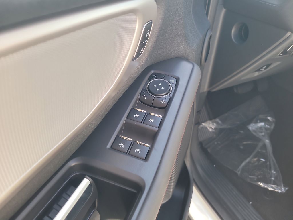 2025 Ford Expedition photo 11