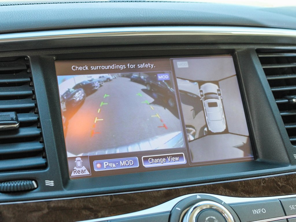 2017 Infiniti QX80 Base photo 23