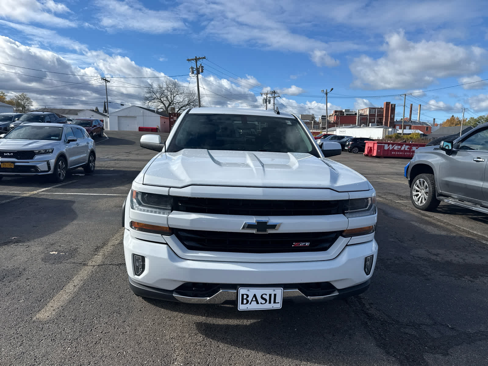 2018 Chevrolet Silverado 1500 LT photo 2