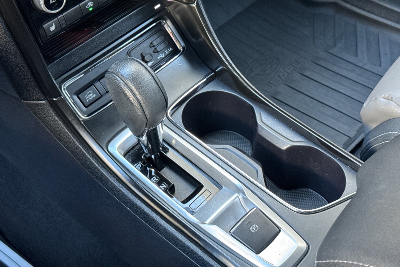 2022 Subaru Ascent Onyx Edition photo 25