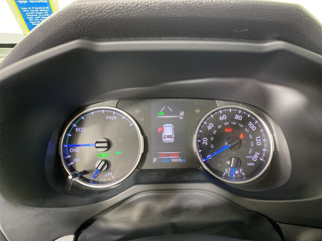2020 Toyota RAV4 Hybrid XLE photo 26
