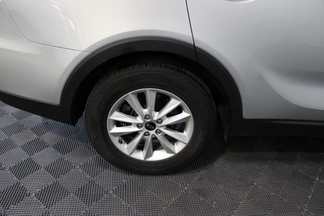 2019 Kia Sorento LX photo 10