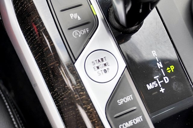 Used 2022 Blue BMW 330i image 30